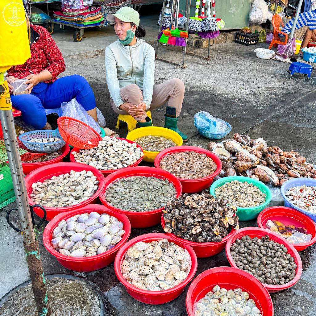 food tour chợ long hải