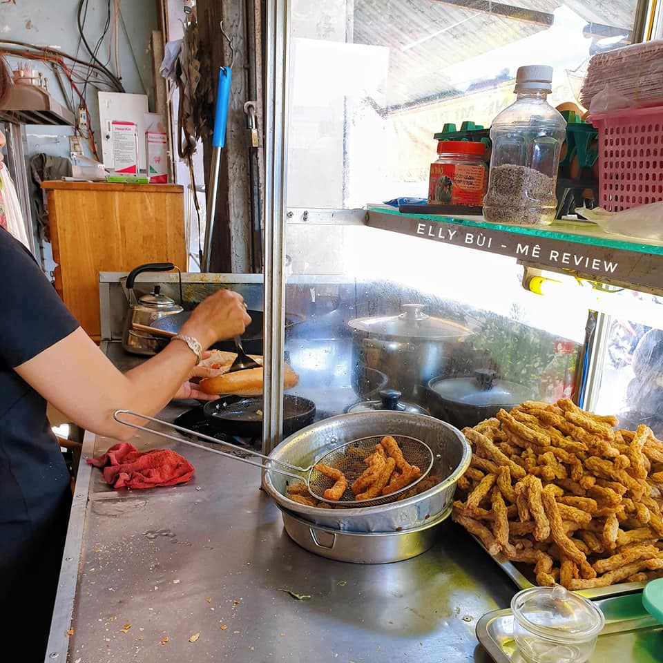 chả cá bánh mì Vũng Tàu