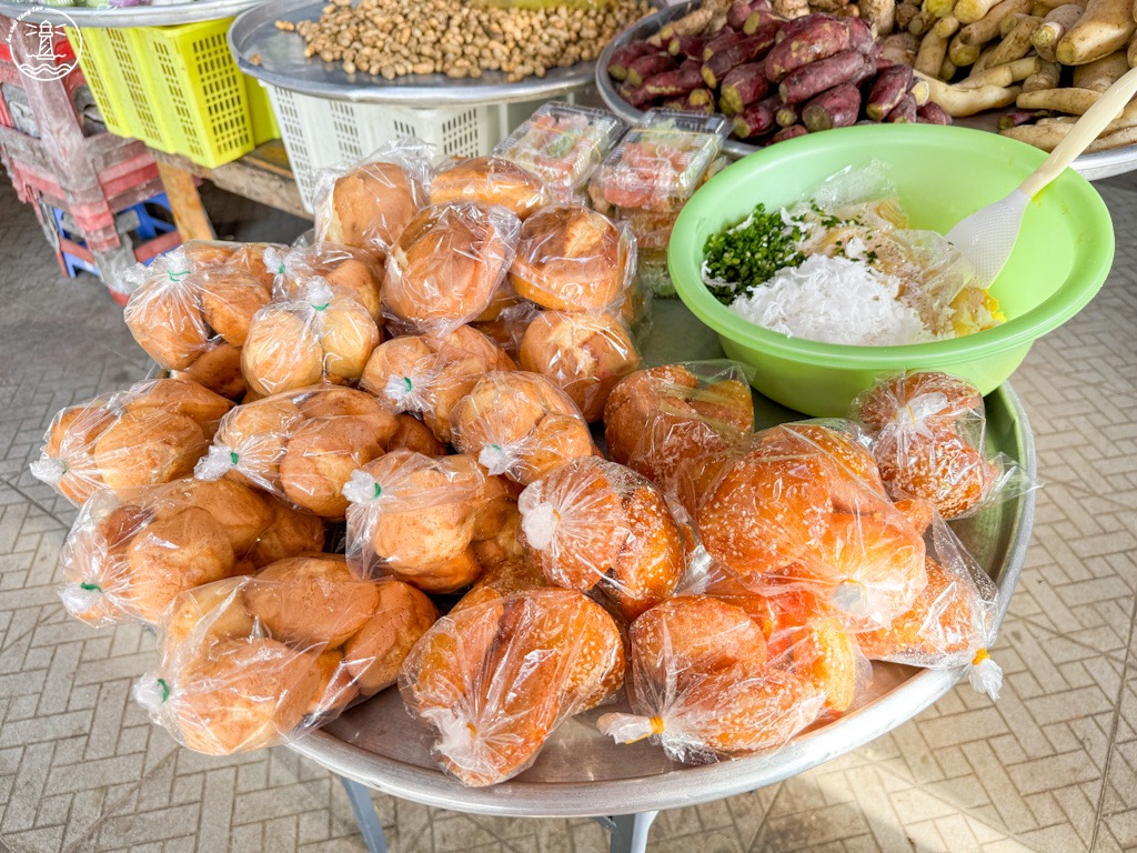 Food tour chợ Đất Đỏ