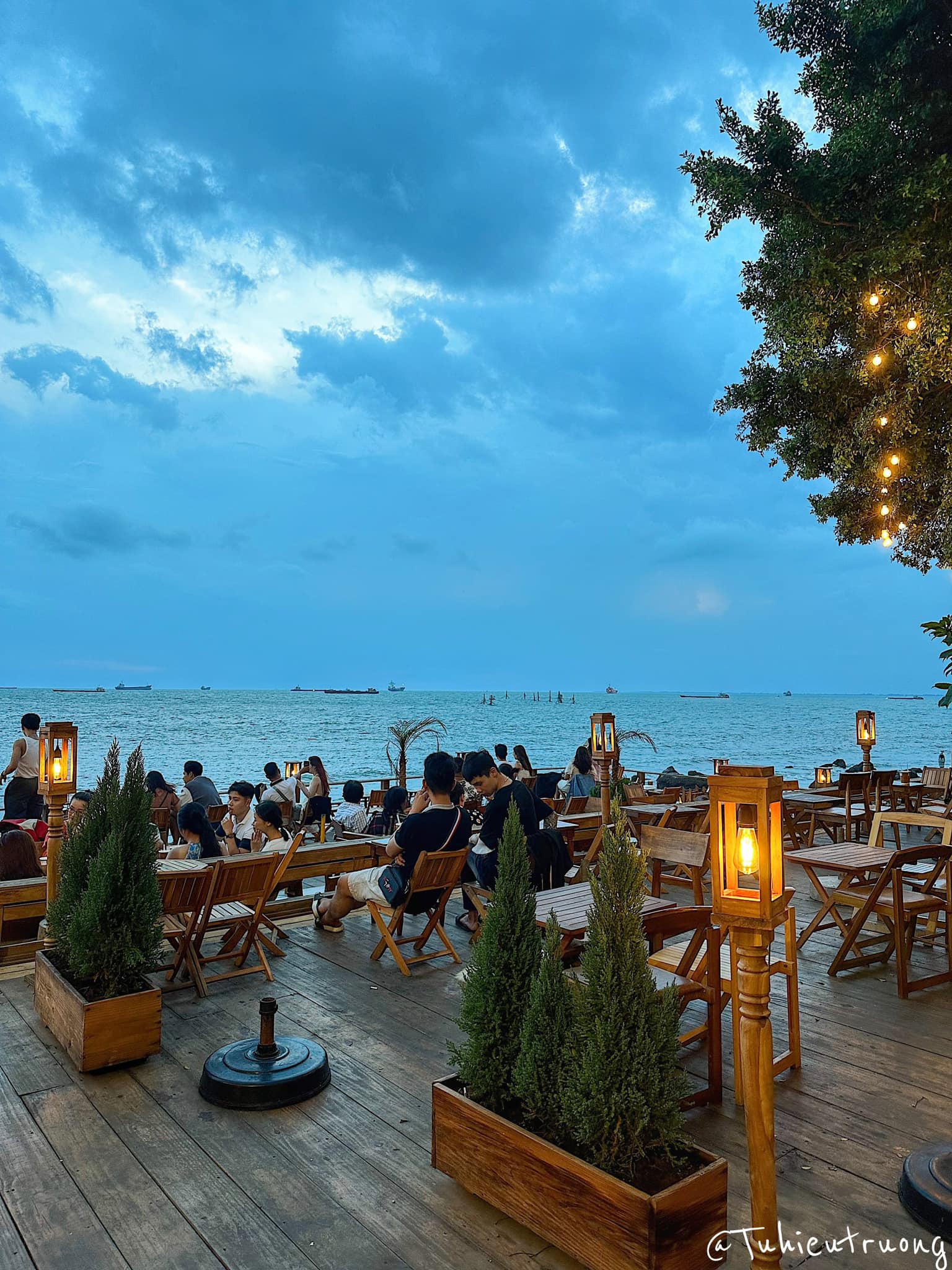 quán cafe đẹp tại Bãi Dâu