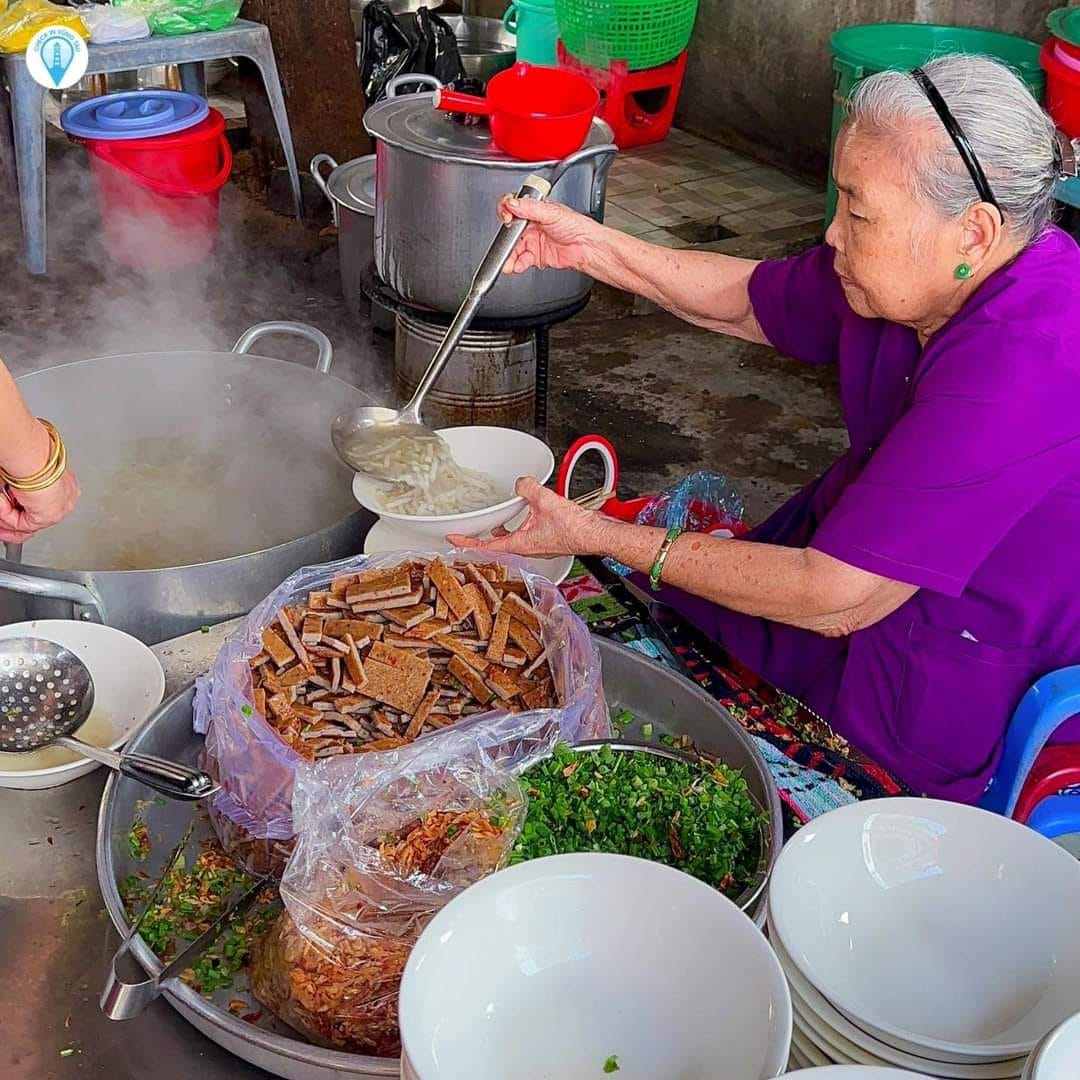 bánh canh chả cá Vũng Tàu 2025