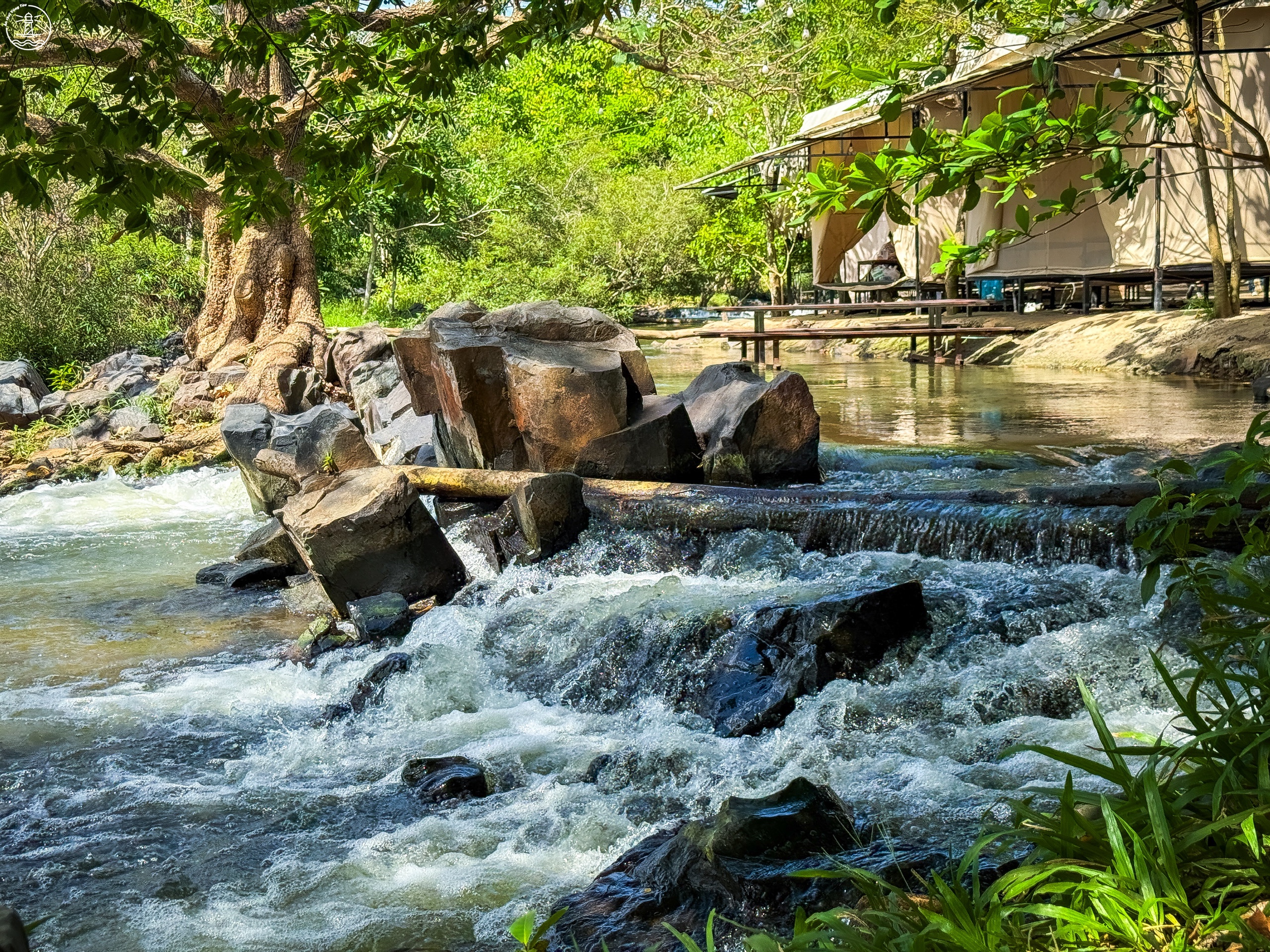Thác Hòa Bình Xuyên Mộc