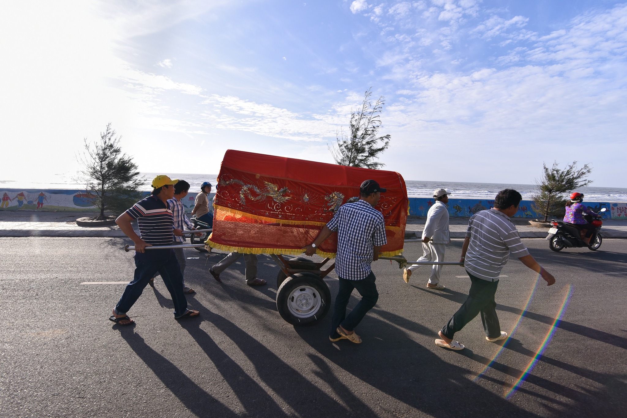 Lễ tang cá Ông ở Phước Hải