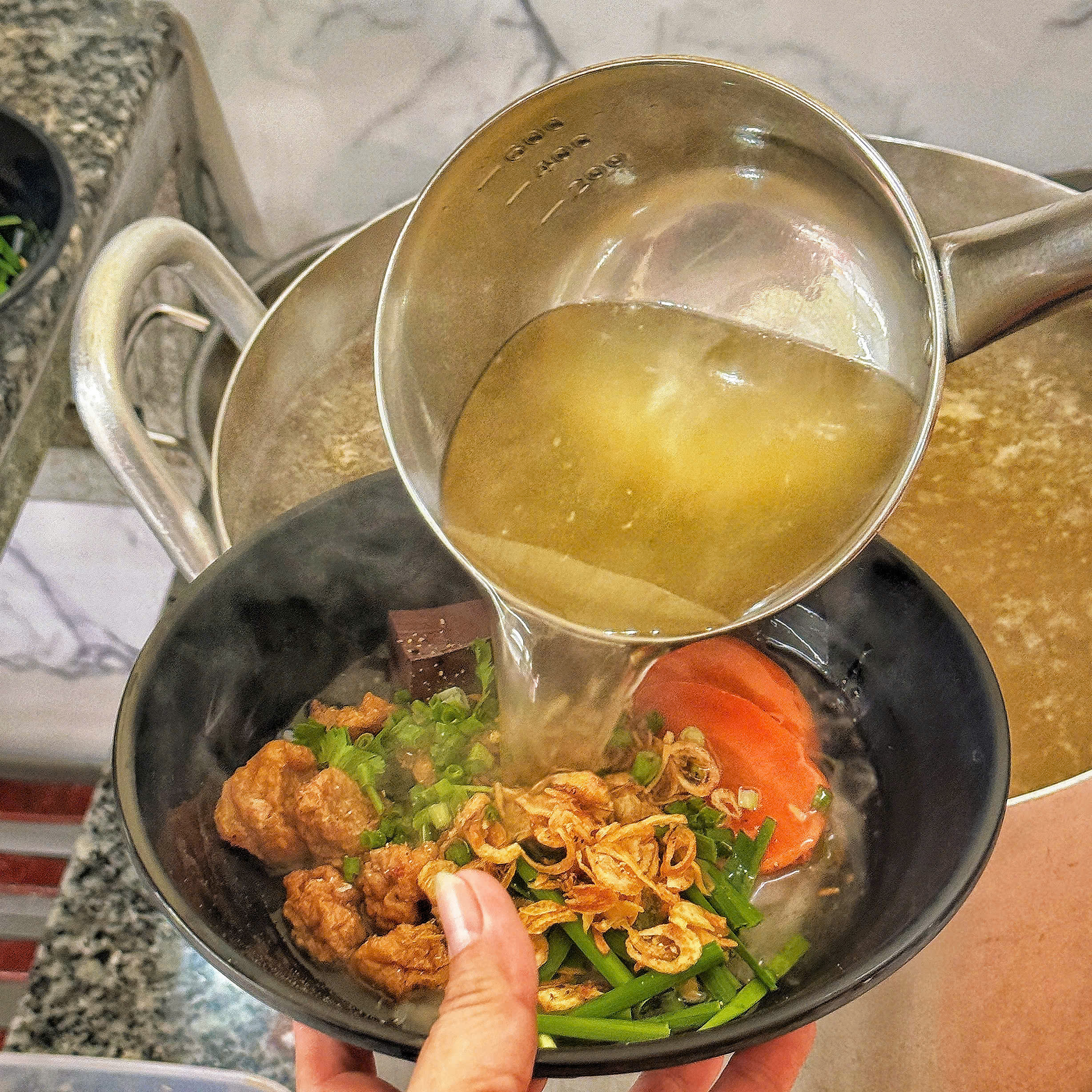 hủ tiếu Rùa Vàng