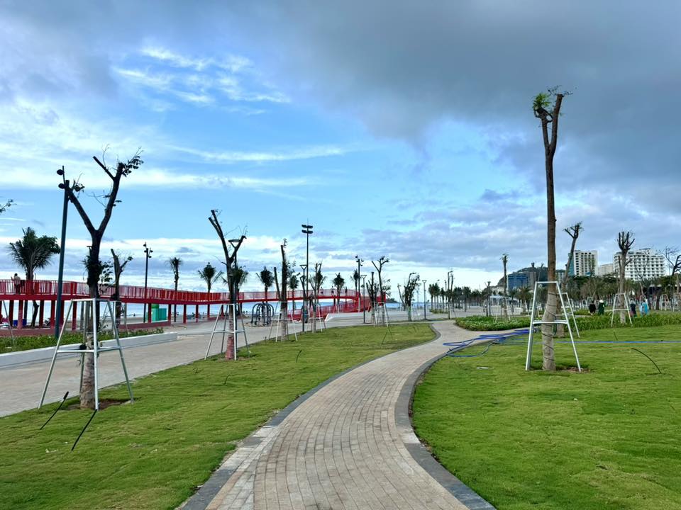 Công viên Bãi Sau