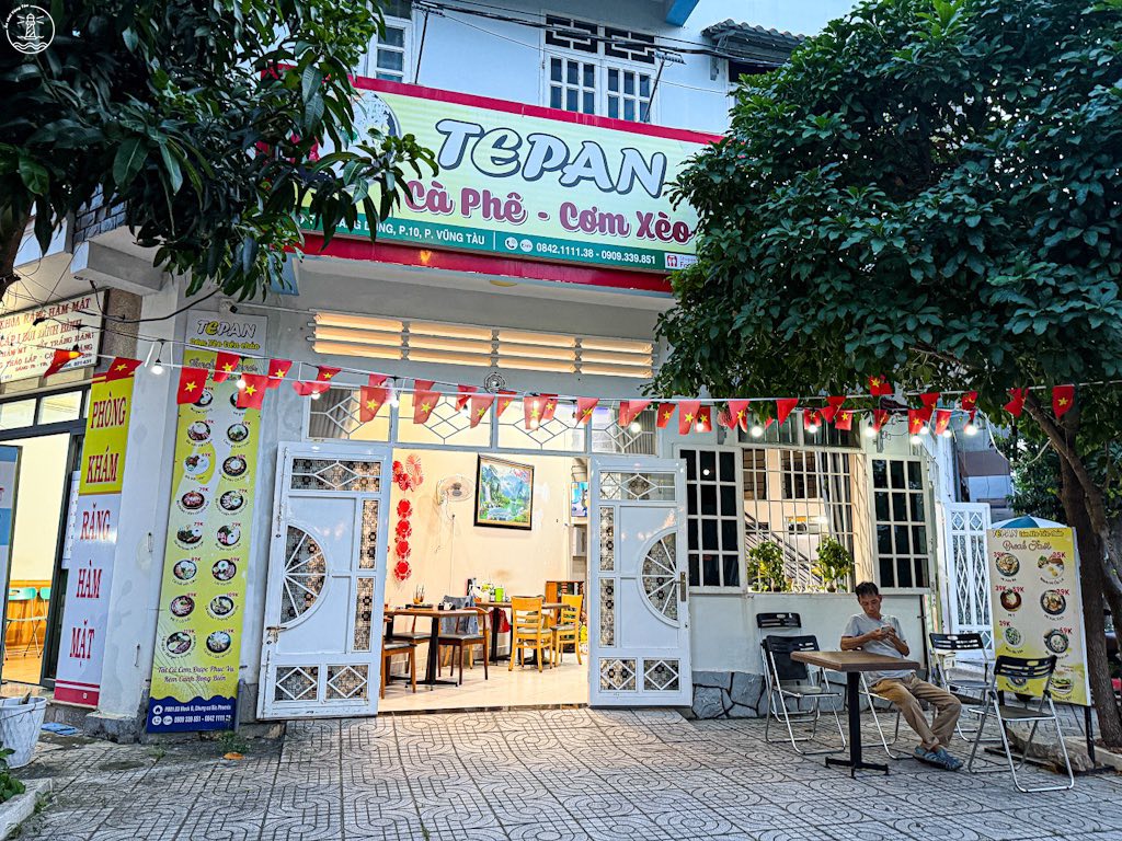cơm xèo trên chảo Tepan