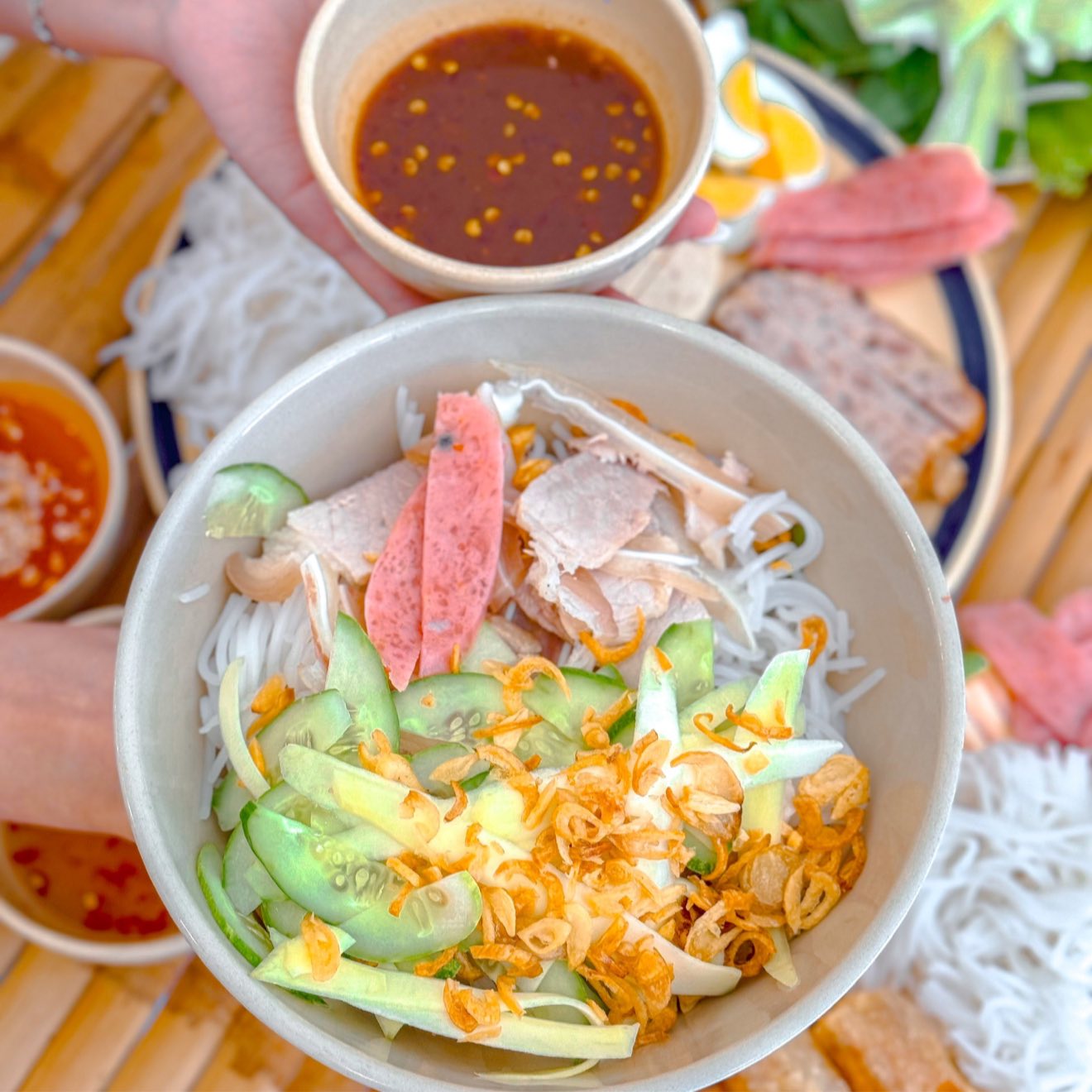 bún mắm nêm bà Thơ