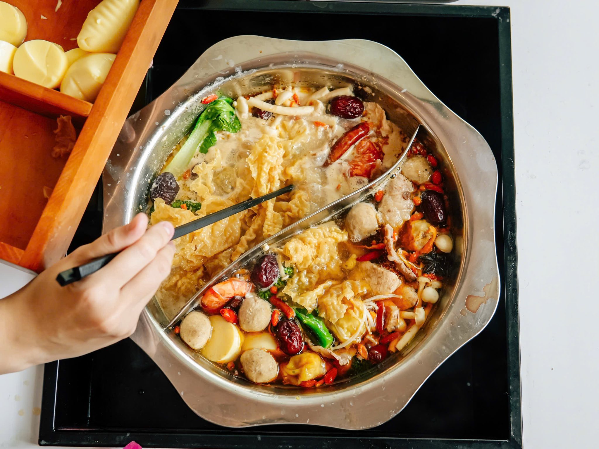 nướng lẩu bò Tái Sinh