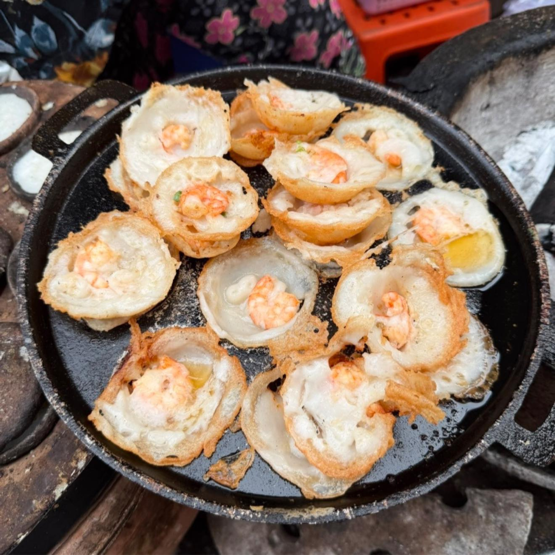 Không chỉ là review, mỗi video trên kênh Tiktok “Làm Dâu Long Hải” là lời tự tình của Trần Như Thuận với quê hương thứ hai yêu thương