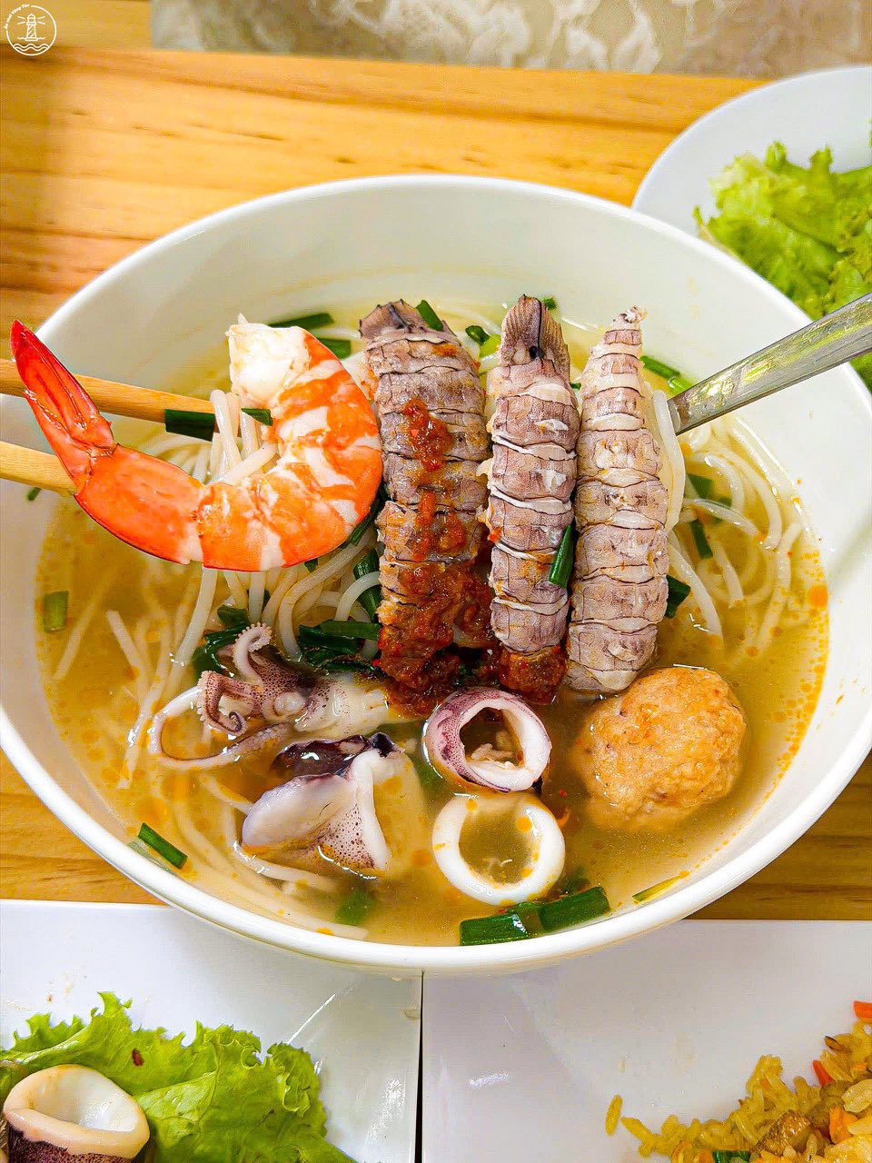 ăn sáng địa phương Vũng Tàu