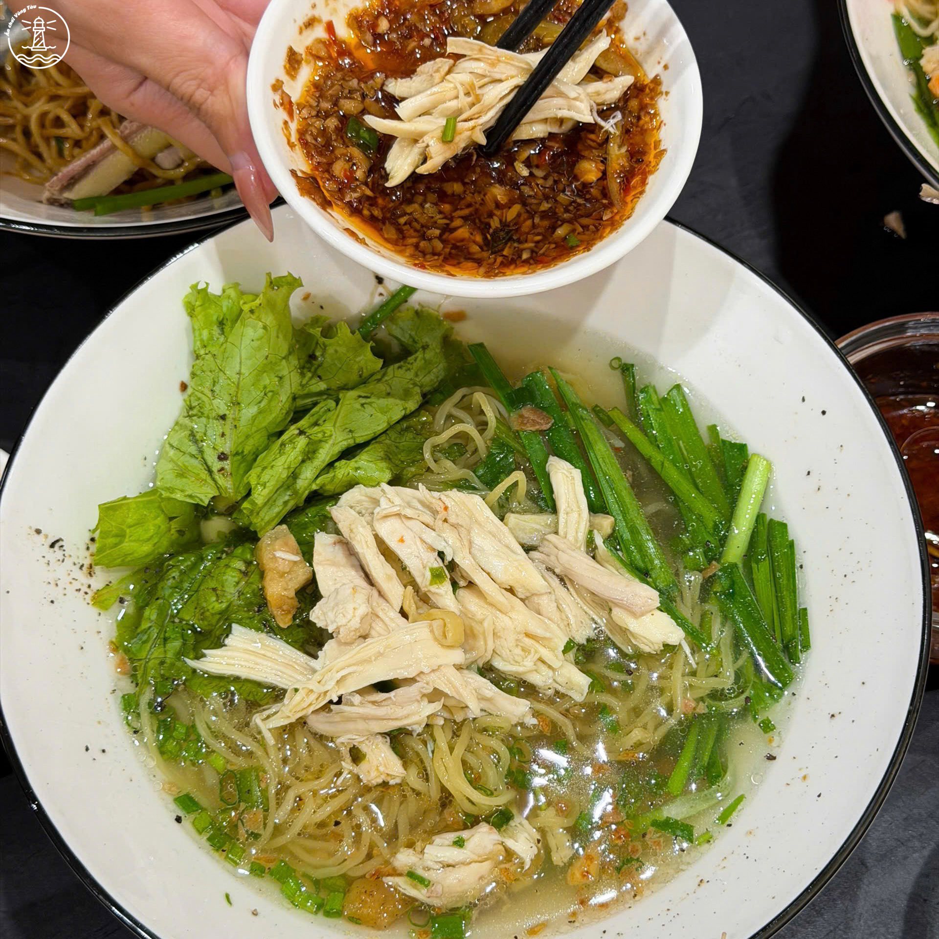 ăn sáng địa phương Vũng Tàu