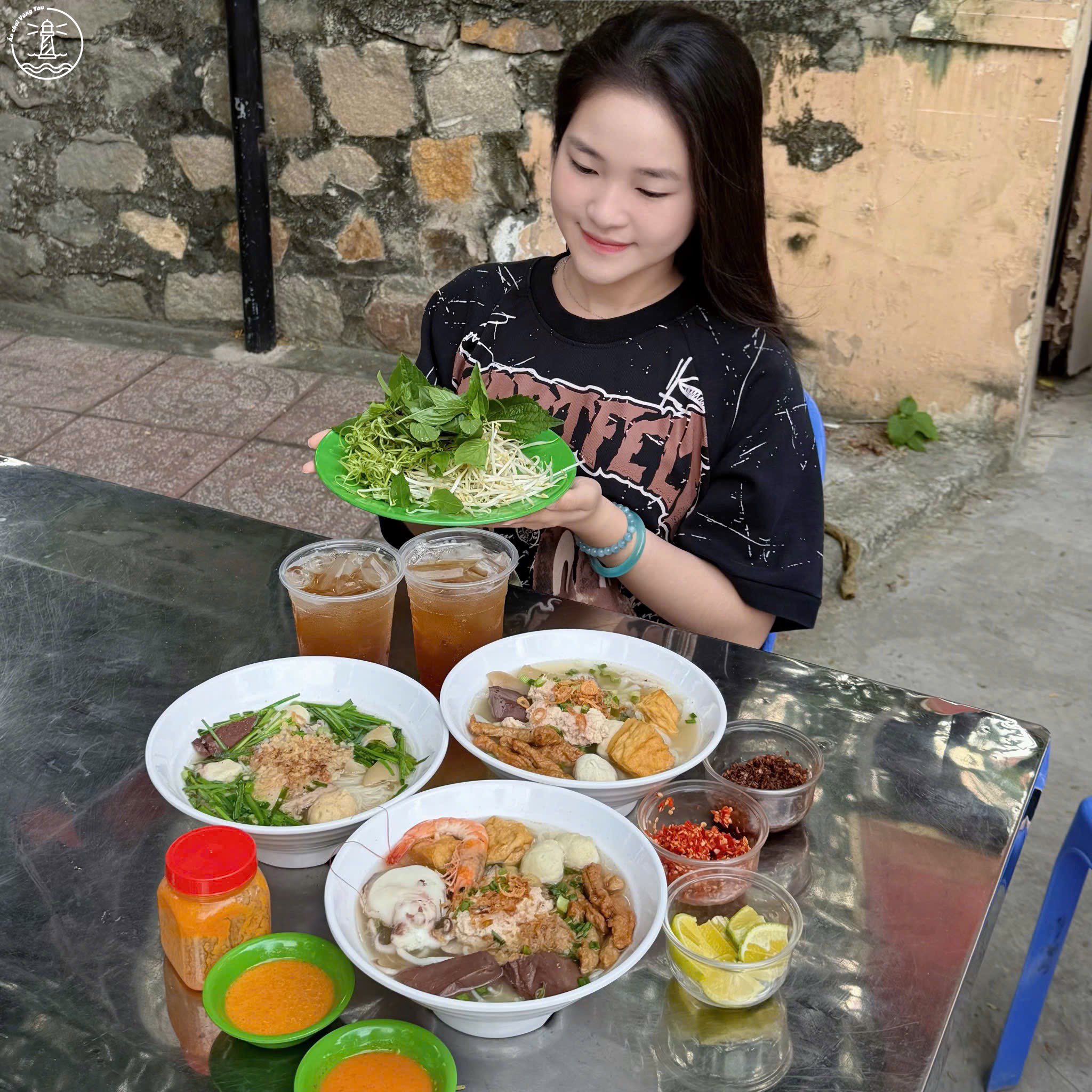 ăn sáng địa phương Vũng Tàu