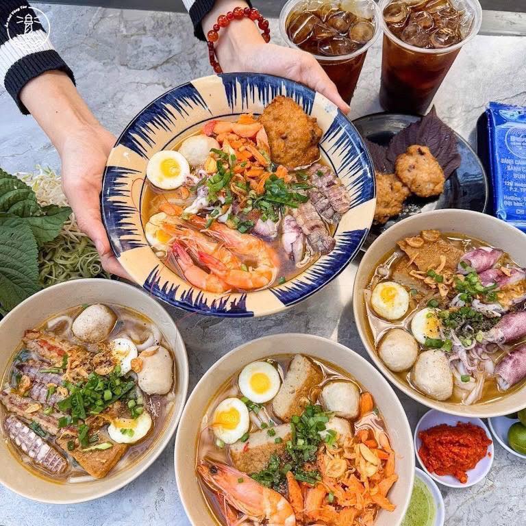 quán ăn sáng bãi sau