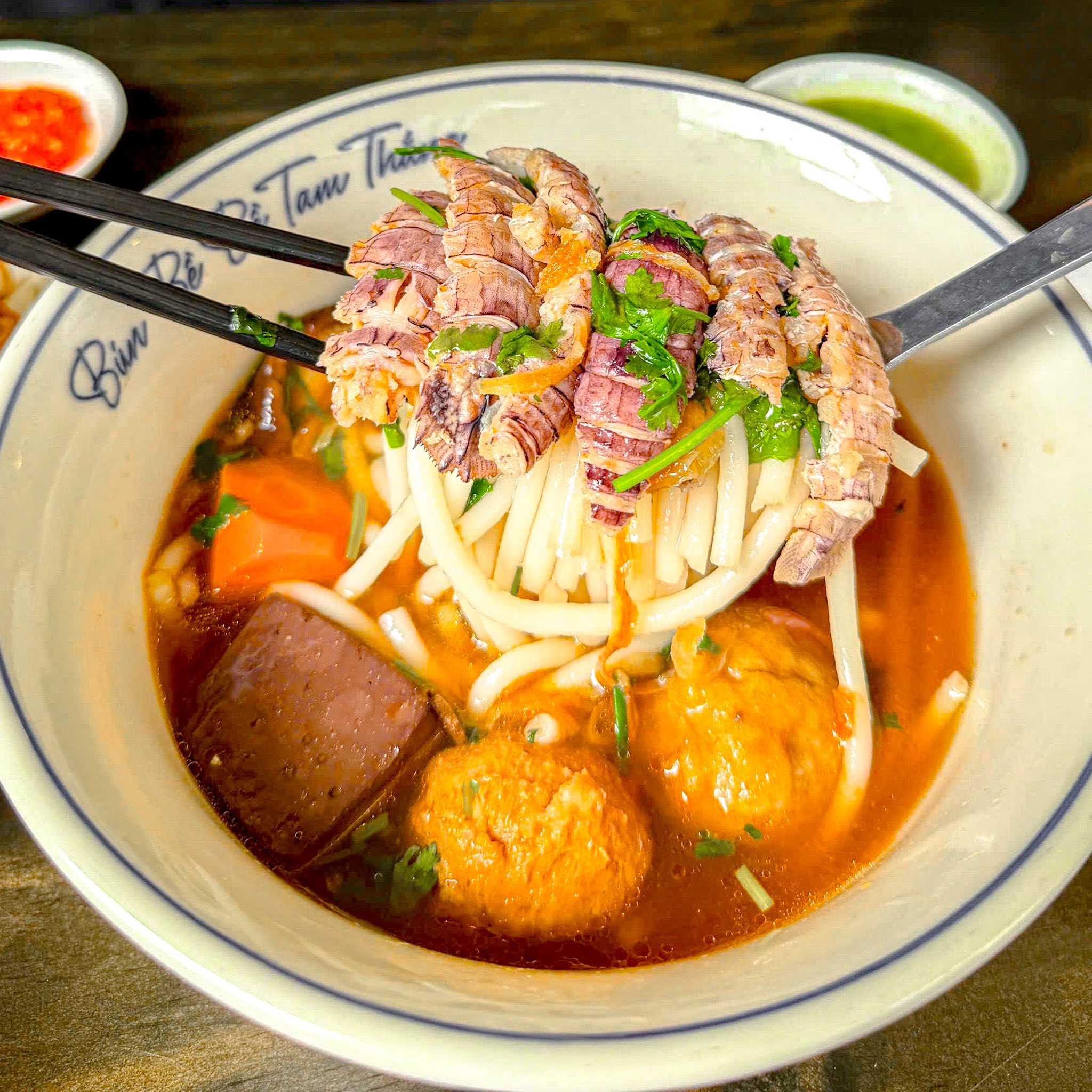 quán ăn sáng bãi sau