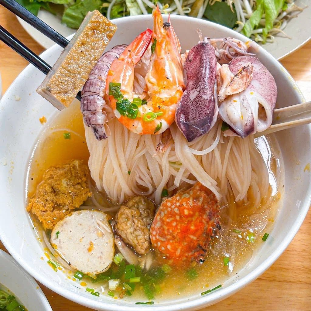 quán ăn sáng bãi sau