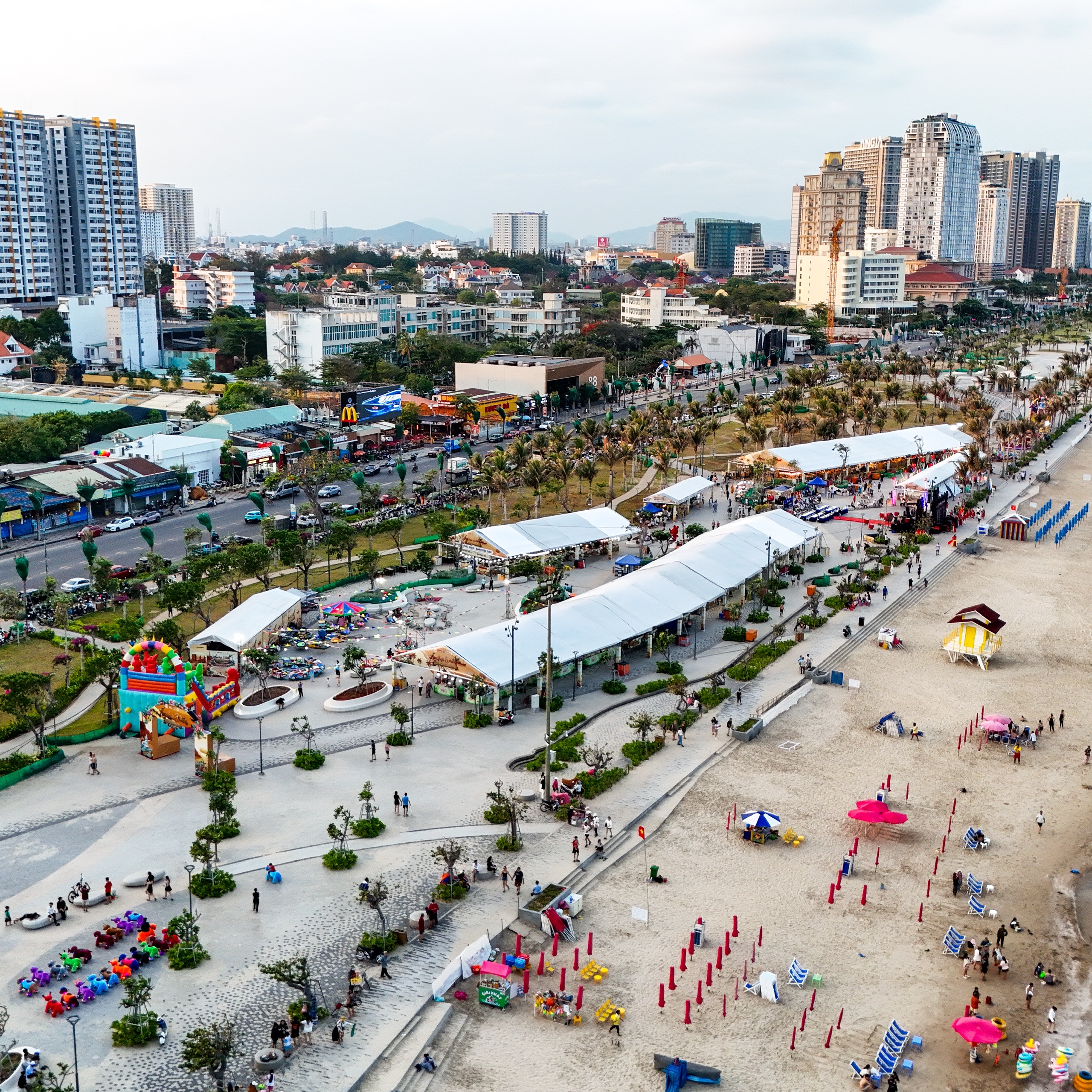 Lễ Hội Ẩm Thực 3 Miền 2026 "Liên Hoa Bảo Ngọc - Rạng Rỡ Non Sông" tại Vũng Tàu mang đến những trải nghiệm đáng nhớ cho du khách đến phố biển