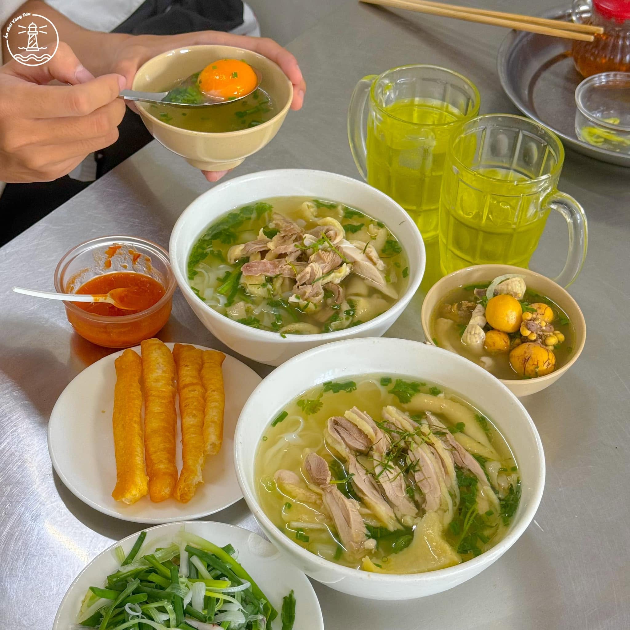 tiệm phở gần Bãi Sau