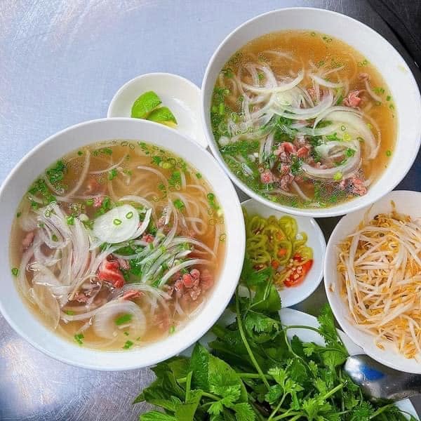 tiệm phở gần Bãi Sau