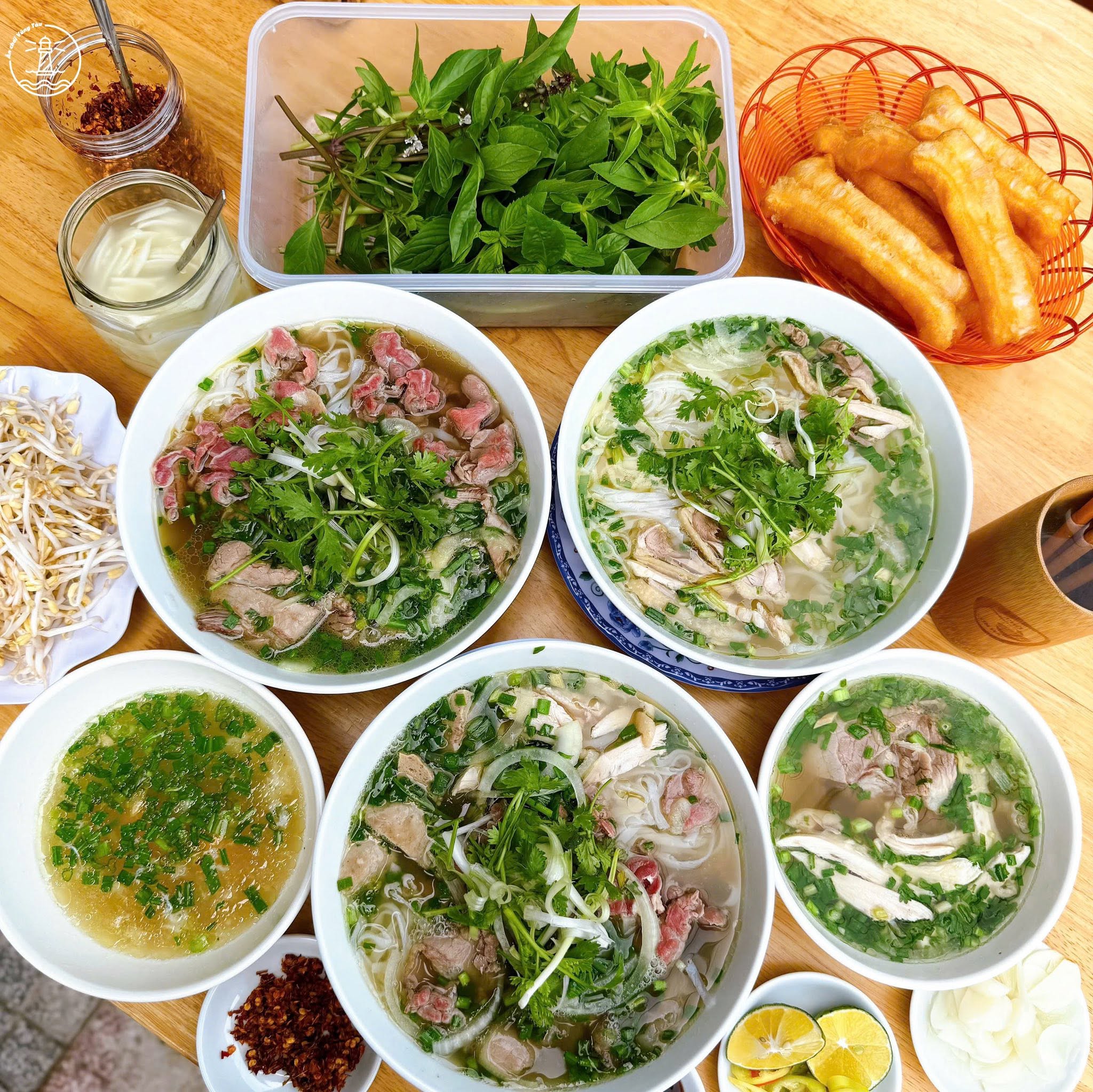 tiệm phở gần Bãi Sau