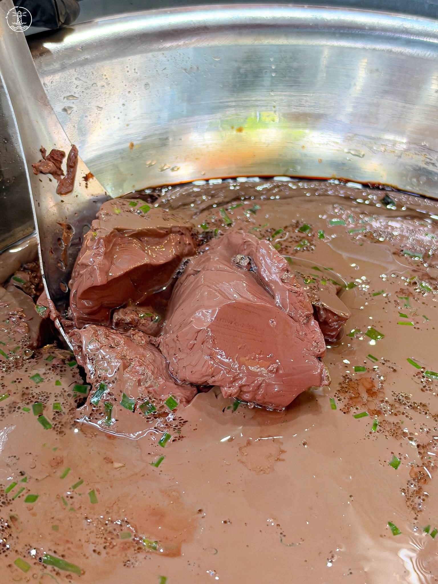 huyết chưng Xứ Nẫu quán