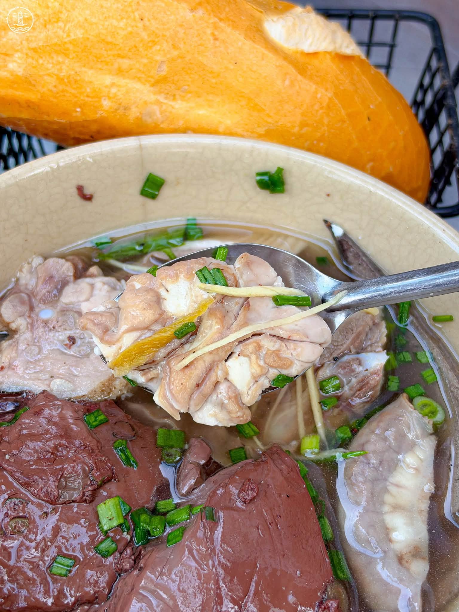 huyết chưng Xứ Nẫu quán
