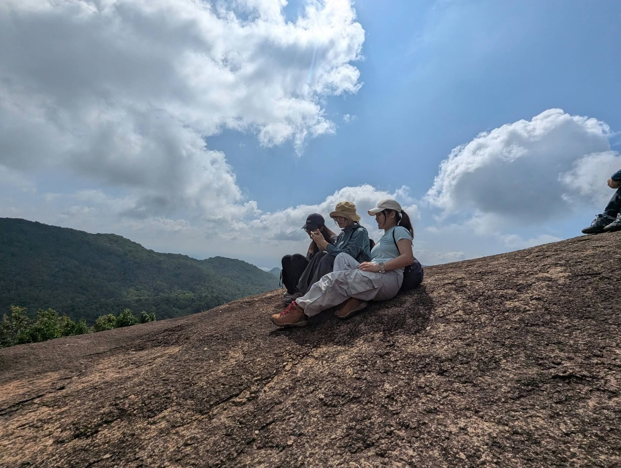 Trekking núi Dinh